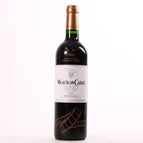 (1) 2011 Mouton Cadet, Medoc