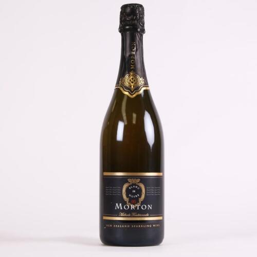 (1) 2005 Morton Estate Blanc de Noirs