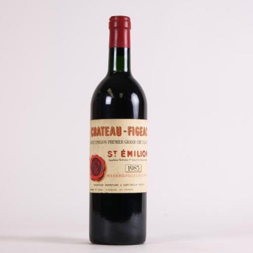 (1) 1983 Chateau Figeac, St Emilion
