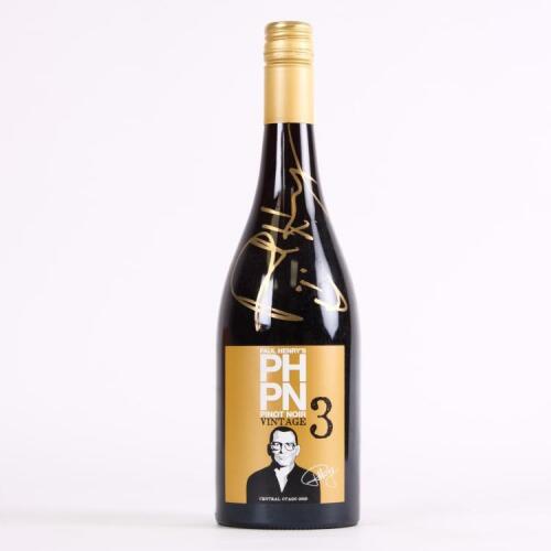 (1) 2020 Invivo Paul Henry PHPN Pinot Noir Vintage 3, Central Otago