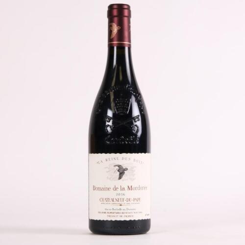 (1) 2016 Domaine de la Mordoree Chateauneuf du Pape La Reine des Bois