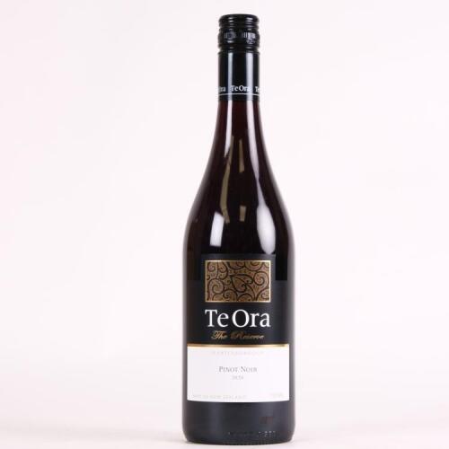 (1) 2020 Te Ora The Reserve Pinot Noir, Martinborough