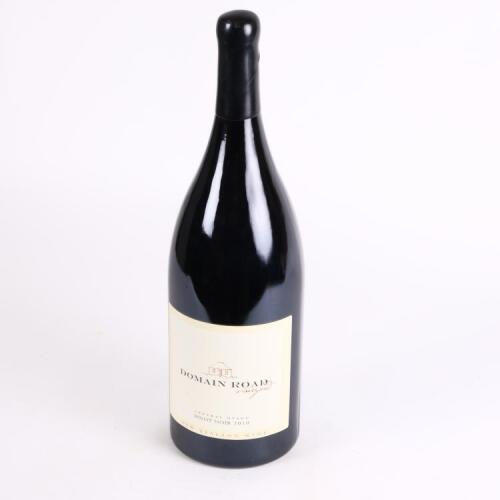 (1) 2010 Domain Road Pinot Noir 1500ml, Central Otago