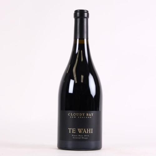 (1) 2014 Cloudy Bay Te Wahi Pinot Noir, Central Otago