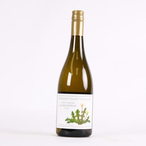 (1) 2011 Pyramid Valley Vineyards Lion's Tooth Chardonnay, Waikari