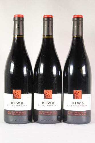 (3) 2009 Escarpment Kiwa Pinot Noir, Martinborough