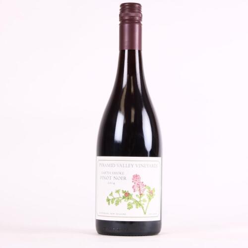 (1) 2014 Pyramid Valley Vineyards Earth Smoke Pinot Noir, Waikari